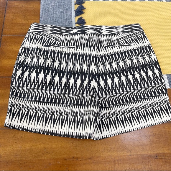 Worthington black and white geometric dress shorts - Picture 3 of 8